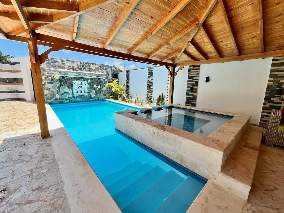 Magnifica Villa En كابريرا 0*,